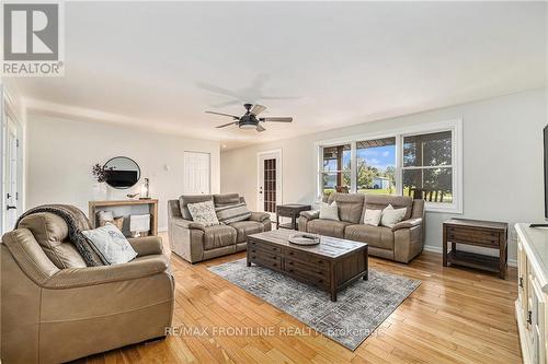 126 Code Road, Drummond/North Elmsley, ON - Indoor Photo Showing Living Room