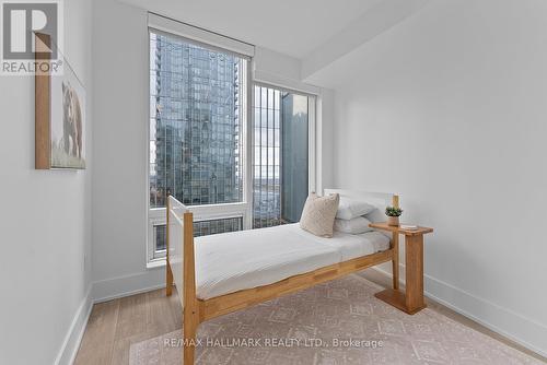 4103 - 10 York Street, Toronto, ON - Indoor Photo Showing Bedroom