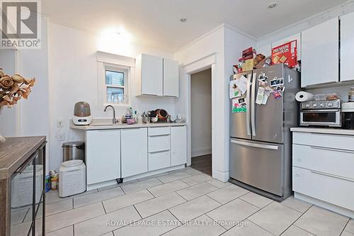 36 Meadow Avenue, Toronto, ON - Indoor Photo Showing Kitchen