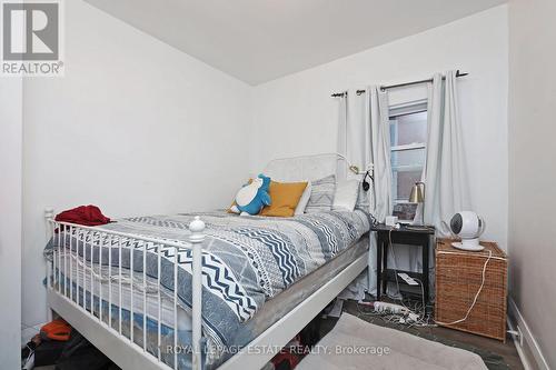 36 Meadow Avenue, Toronto, ON - Indoor Photo Showing Bedroom