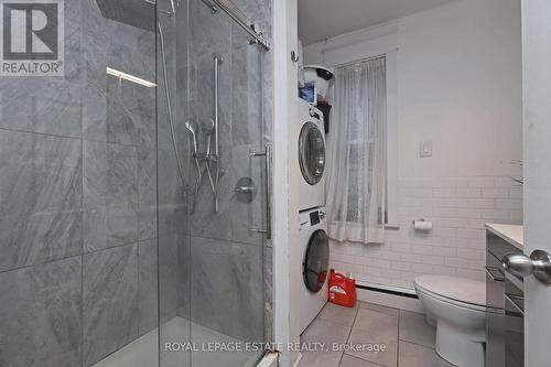 36 Meadow Avenue, Toronto, ON - Indoor Photo Showing Bathroom