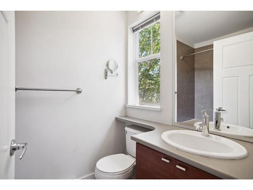 25 15833 26 Avenue, Surrey, BC - Indoor Photo Showing Bathroom