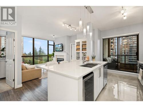 906 6837 Station Hill Drive, Burnaby, BC - Indoor Photo Showing Kitchen With Double Sink