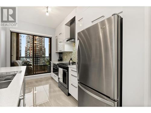 906 6837 Station Hill Drive, Burnaby, BC - Indoor Photo Showing Kitchen With Stainless Steel Kitchen With Upgraded Kitchen