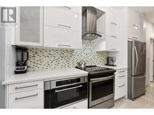 906 6837 Station Hill Drive, Burnaby, BC - Indoor Photo Showing Kitchen With Stainless Steel Kitchen With Upgraded Kitchen