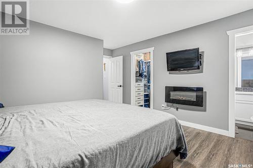 125 Ewles Place, Martensville, SK - Indoor Photo Showing Bedroom