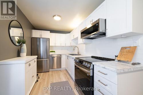 137 - 1133 Ritson Road N, Oshawa, ON - Indoor Photo Showing Kitchen