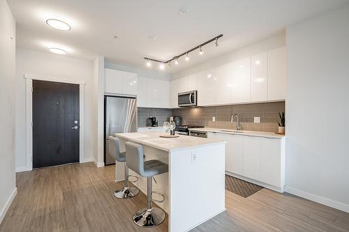 B403 8150 207 Street, Langley, BC - Indoor Photo Showing Kitchen With Upgraded Kitchen