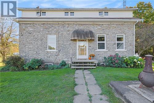 Exterior stone home - 538 Clear Lake Road, Elgin, ON - Outdoor