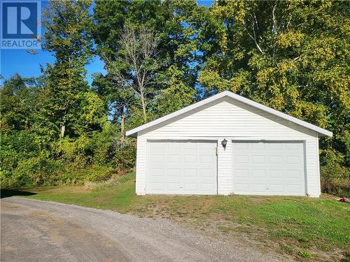 Main house double car garage - 538 Clear Lake Road, Elgin, ON - Outdoor