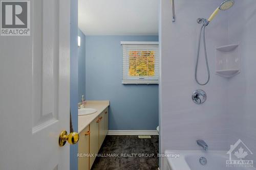 58 Allenby Road, Ottawa, ON - Indoor Photo Showing Bathroom