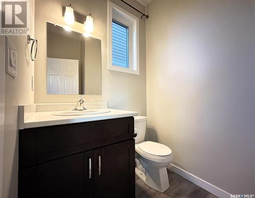 1317 8Th Avenue N, Saskatoon, SK - Indoor Photo Showing Bathroom