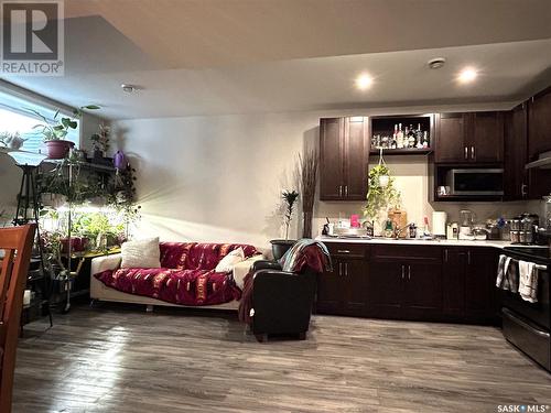 1317 8Th Avenue N, Saskatoon, SK - Indoor Photo Showing Kitchen