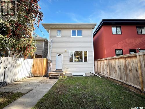 1317 8Th Avenue N, Saskatoon, SK - Outdoor With Exterior