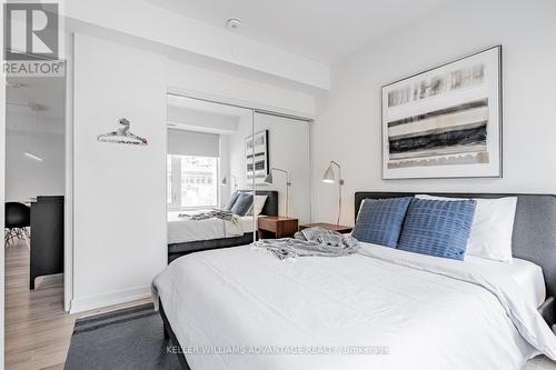 415 - 158 Front Street E, Toronto, ON - Indoor Photo Showing Bedroom