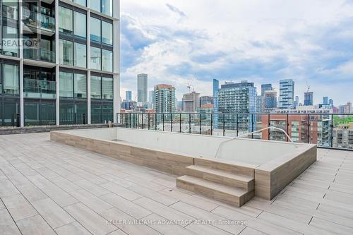 415 - 158 Front Street E, Toronto, ON - Outdoor With Balcony