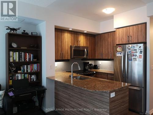 1718 - 75 East Liberty Street, Toronto, ON - Indoor Photo Showing Kitchen