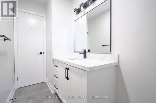 809 Helen Crescent, Pickering (Bay Ridges), ON - Indoor Photo Showing Bathroom