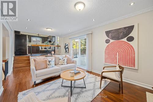 6 Pipers Green Avenue, Toronto, ON - Indoor Photo Showing Living Room