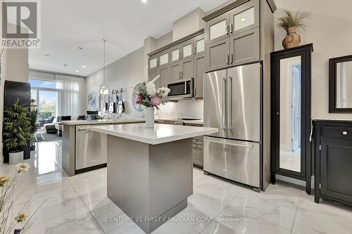 211B - 85 Morrell Street, Brantford, ON - Indoor Photo Showing Kitchen With Upgraded Kitchen