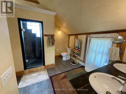 1183 Roger Place, Smith-Ennismore-Lakefield, ON - Indoor Photo Showing Bathroom