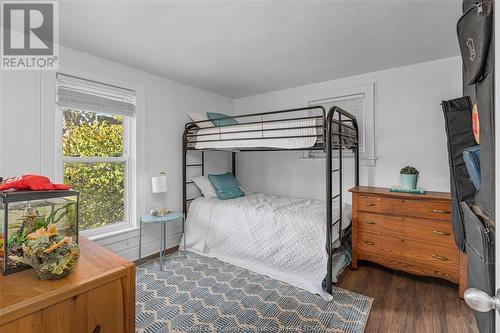 422 Moy Avenue, Windsor, ON - Indoor Photo Showing Bedroom