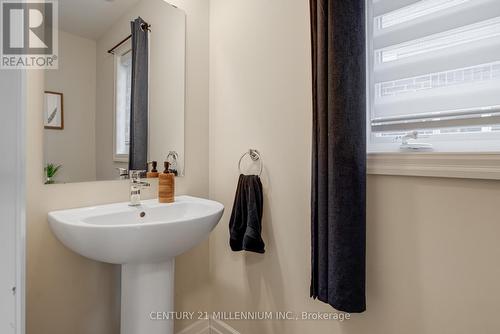 166 Bradshaw Drive, Stratford, ON - Indoor Photo Showing Bathroom