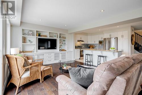 166 Bradshaw Drive, Stratford, ON - Indoor Photo Showing Living Room