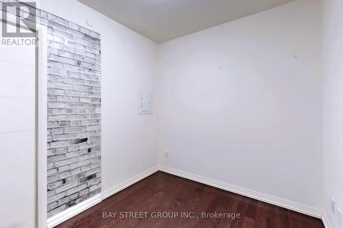 521 - 460 Adelaide Street E, Toronto, ON - Indoor Photo Showing Other Room