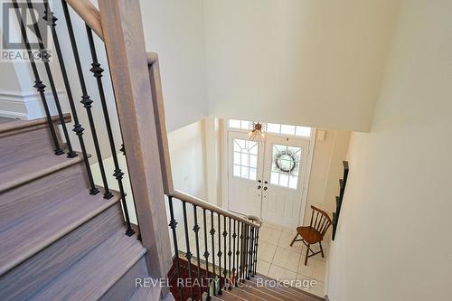 7814 Hackberry Trail, Niagara Falls, ON - Indoor Photo Showing Other Room