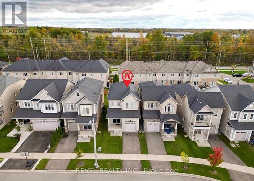 7814 Hackberry Trail, Niagara Falls, ON - Outdoor With Facade