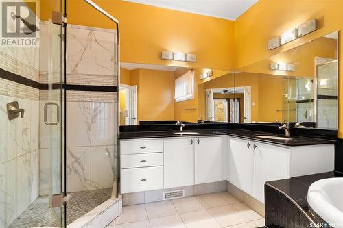 5018 Wascana Vista Court, Regina, SK - Indoor Photo Showing Bathroom