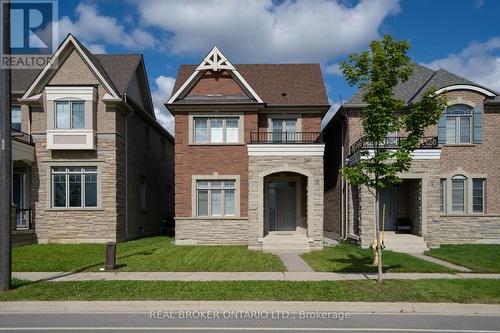 689 Murrell Boulevard, East Gwillimbury, ON - Outdoor With Facade