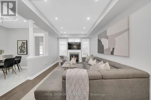 689 Murrell Boulevard, East Gwillimbury, ON - Indoor Photo Showing Living Room With Fireplace