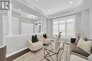 689 Murrell Boulevard, East Gwillimbury, ON  - Indoor Photo Showing Living Room 