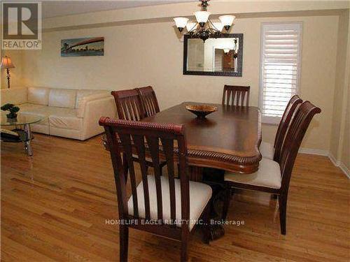 105 Brightsview Drive, Richmond Hill, ON - Indoor Photo Showing Dining Room