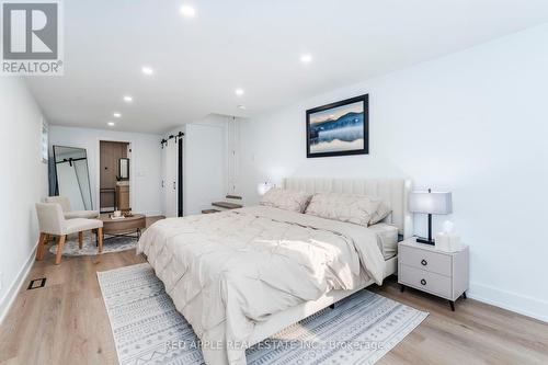 205 Hoyt Avenue, Tay, ON - Indoor Photo Showing Bedroom