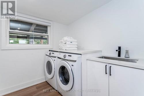 205 Hoyt Avenue, Tay, ON - Indoor Photo Showing Laundry Room