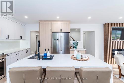 205 Hoyt Avenue, Tay, ON - Indoor Photo Showing Kitchen With Upgraded Kitchen