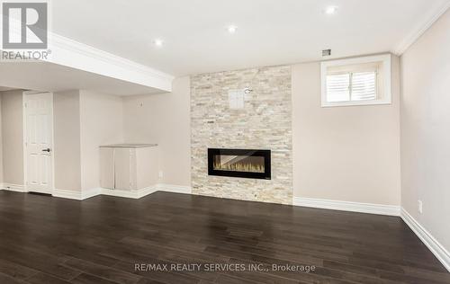 409 Coombs Court, Milton, ON - Indoor With Fireplace