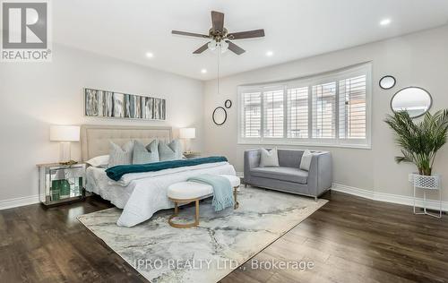 409 Coombs Court, Milton, ON - Indoor Photo Showing Bedroom