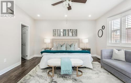 409 Coombs Court, Milton, ON - Indoor Photo Showing Bedroom