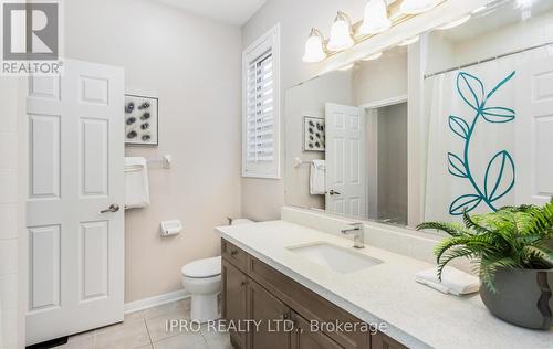 409 Coombs Court, Milton, ON - Indoor Photo Showing Bathroom