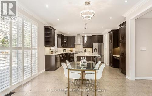 409 Coombs Court, Milton, ON - Indoor Photo Showing Dining Room