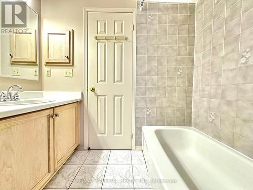 3058 Dalehurst Drive, Mississauga, ON - Indoor Photo Showing Bathroom