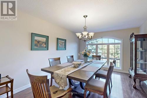 5 - 3 Reddington Drive, Caledon, ON - Indoor Photo Showing Dining Room