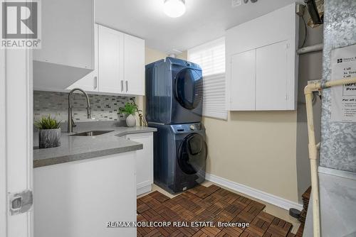 1 - 3100 Bayview Avenue, Toronto, ON - Indoor Photo Showing Laundry Room