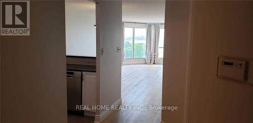 907 - 2269 Lake Shore Boulevard W, Toronto, ON - Indoor Photo Showing Other Room