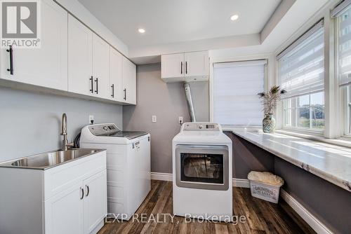 70 Stanley Street, Cambridge, ON - Indoor Photo Showing Laundry Room