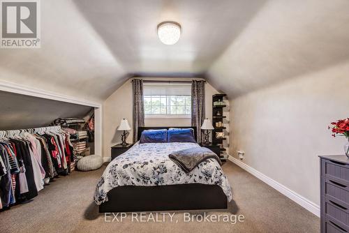 70 Stanley Street, Cambridge, ON - Indoor Photo Showing Bedroom